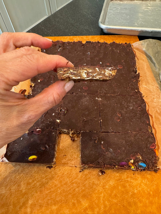 No-Bake Oatmeal Peanut Butter Energy Squares with Chocolate Topping